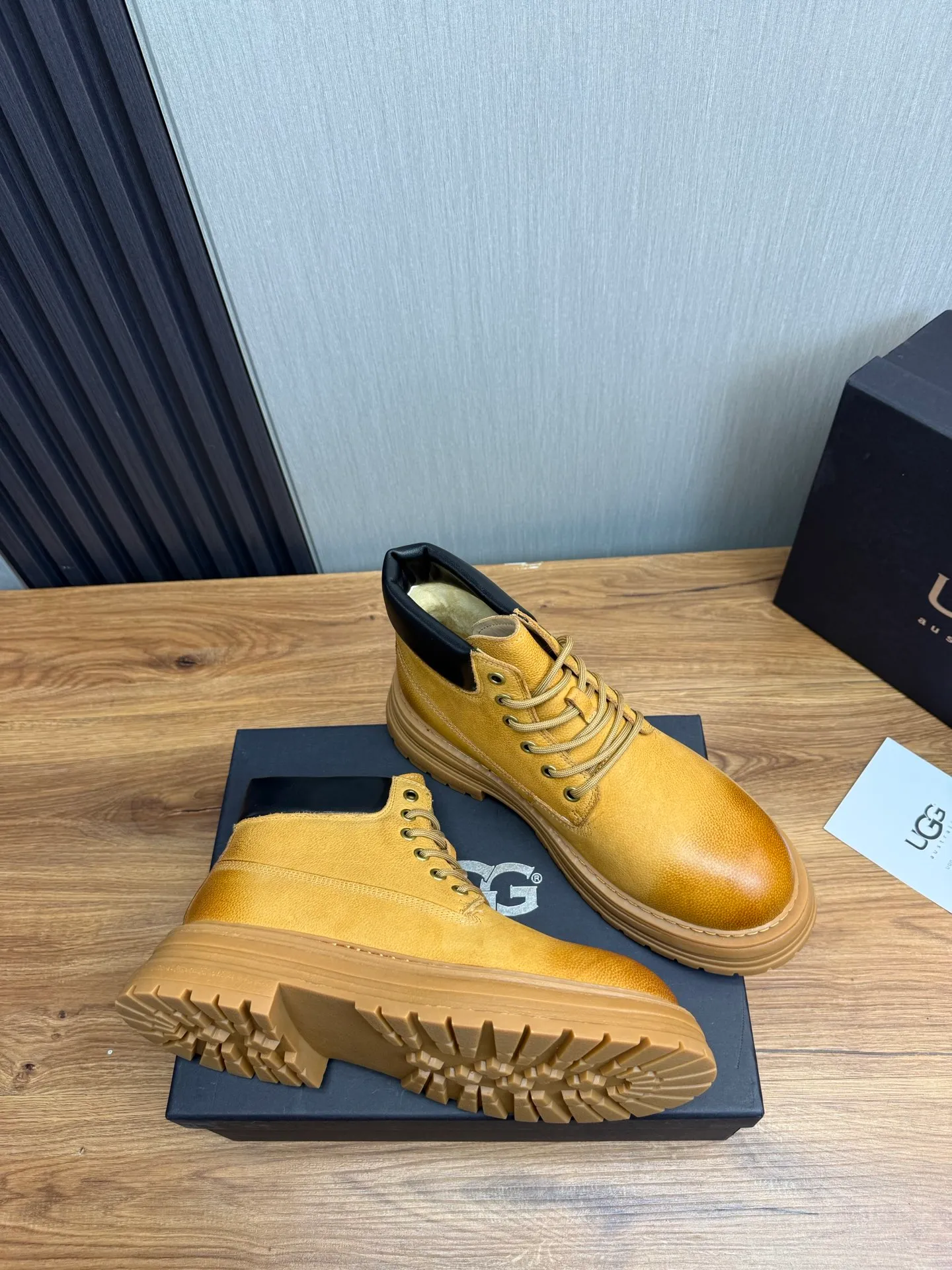 Factory price 680💰 [UGG] Men's hot winter warm boots🐑Simple and fashionable design, cowhide➕comfortable and warm wool lining. Soft and comfortable to wear, good warmth retention, and excellent foot feel. Regular size 38-45